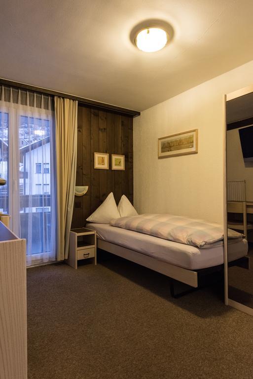 סאס פה Hostel Walser מראה חיצוני תמונה